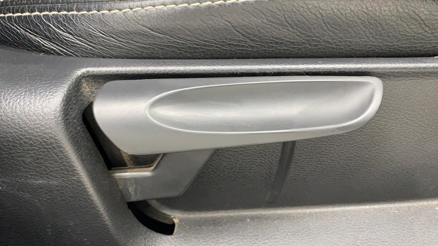 2015 Volkswagen Polo GT TSI AT, Petrol, Automatic, 89,576 km, Driver Side Adjustment Panel