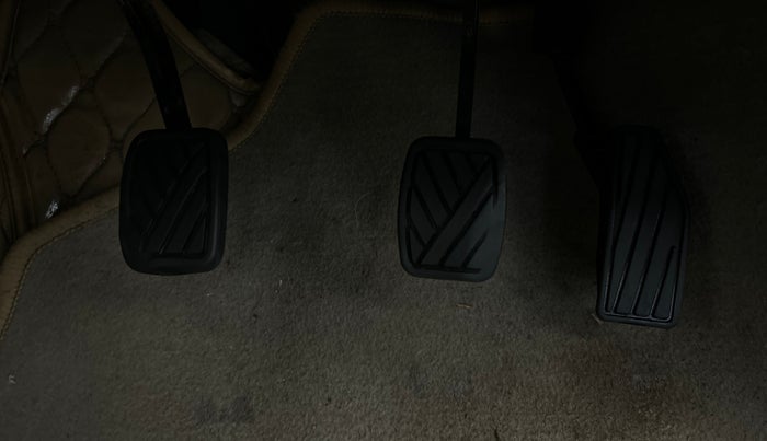 2021 Maruti Dzire ZXI, Petrol, Manual, 95,042 km, Pedals