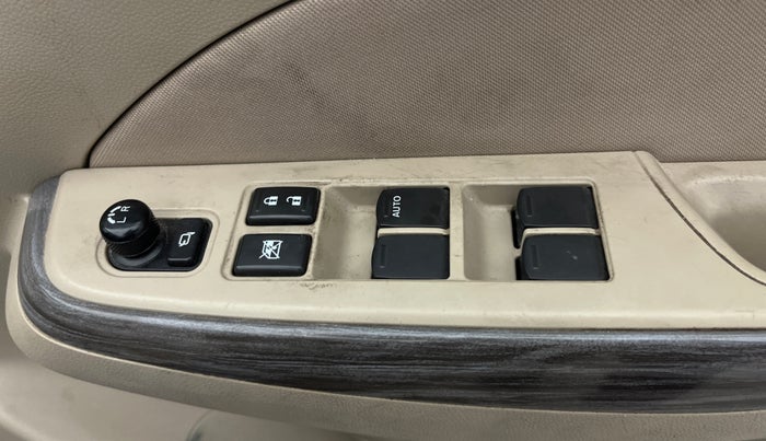 2021 Maruti Dzire ZXI, Petrol, Manual, 95,042 km, Driver Side Door Panels Control