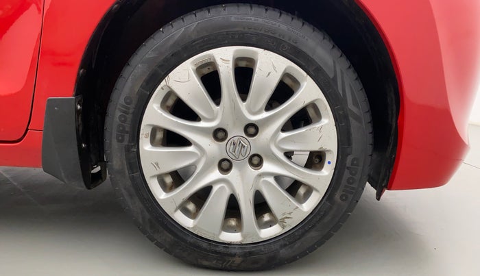 2015 Maruti Baleno ZETA DIESEL 1.3, Diesel, Manual, 66,825 km, Right Front Wheel