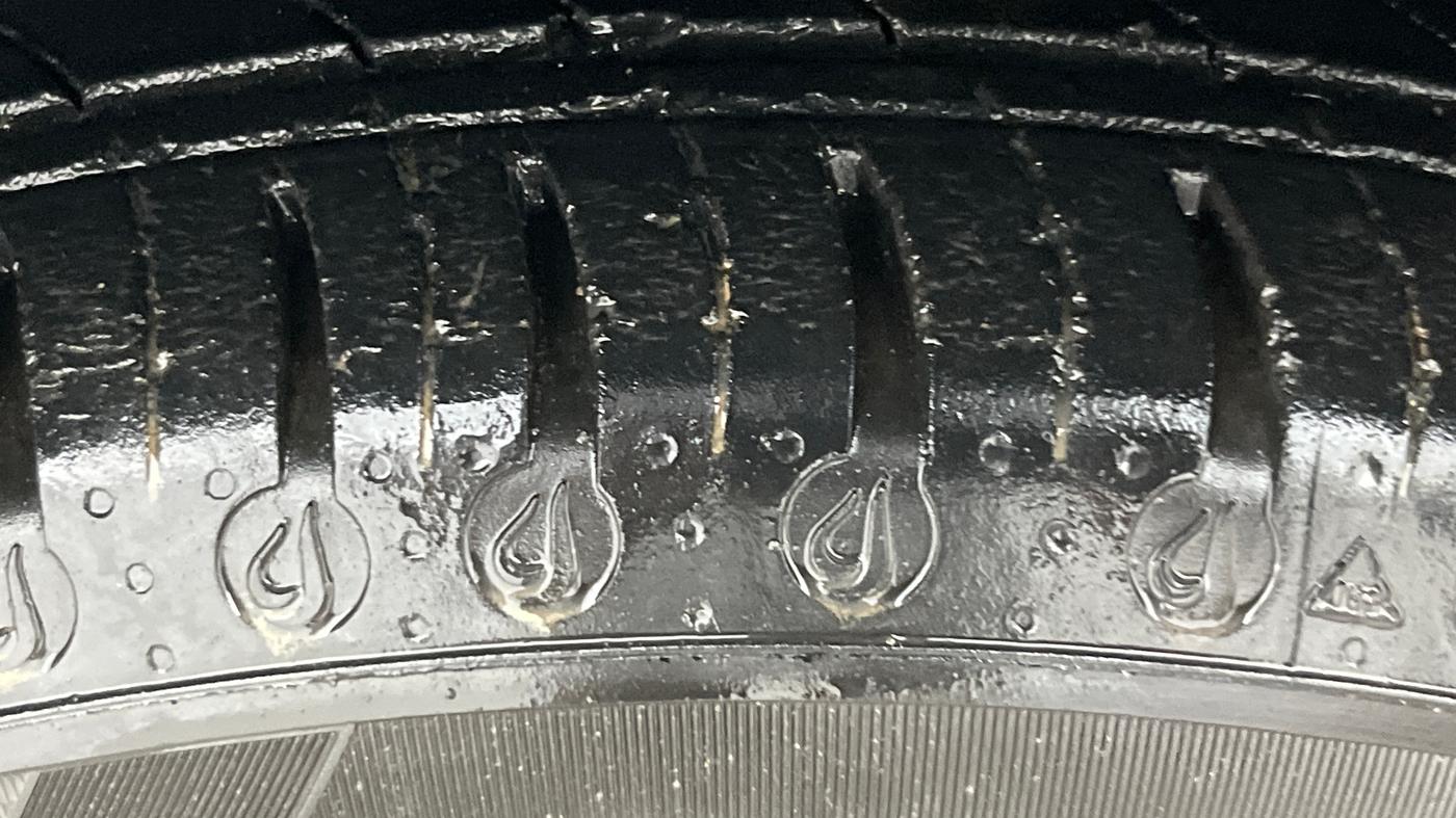 2023 Tata TIGOR XZ PLUS CNG, CNG, Manual, 25,571 km, Right Front Tyre Tread