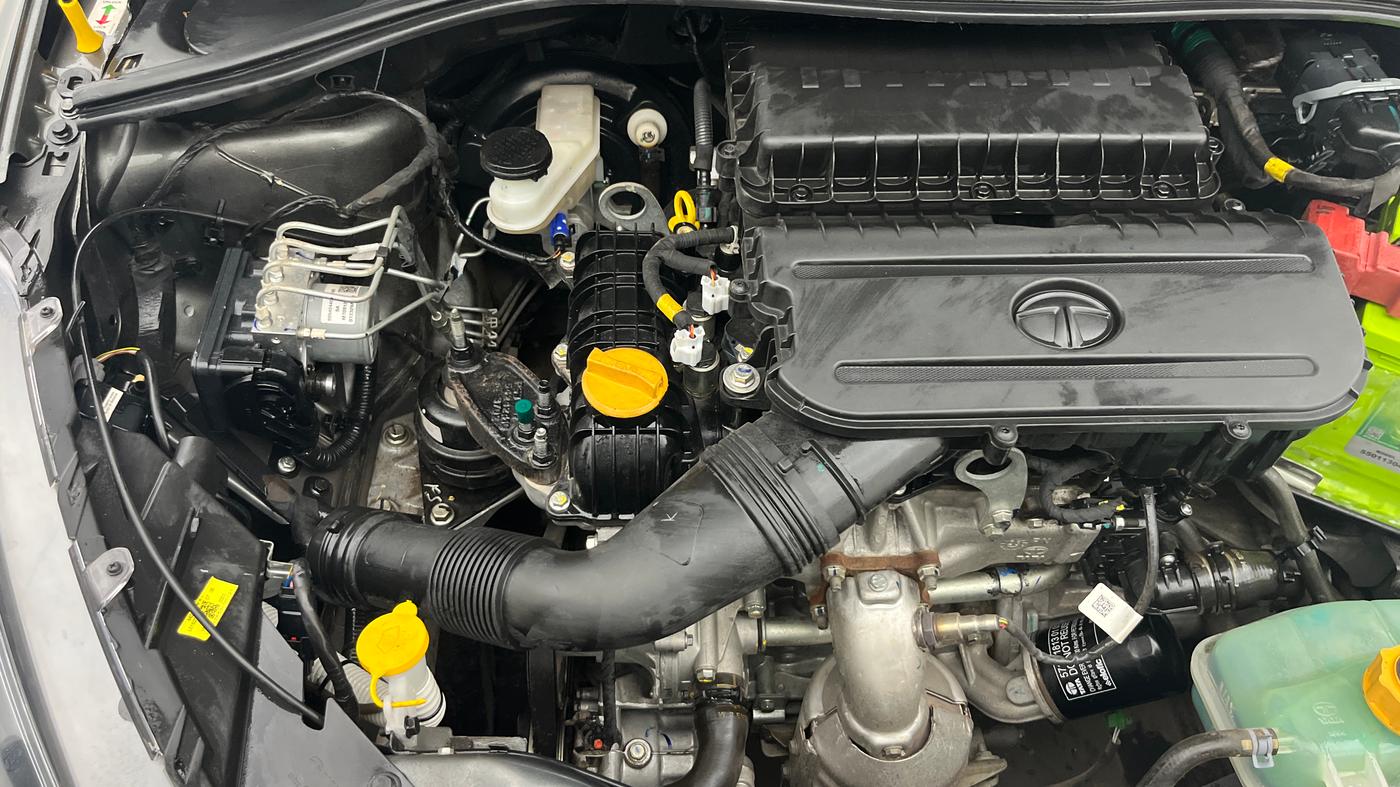 2023 Tata TIGOR XZ PLUS CNG, CNG, Manual, 25,571 km, Engine View - Right