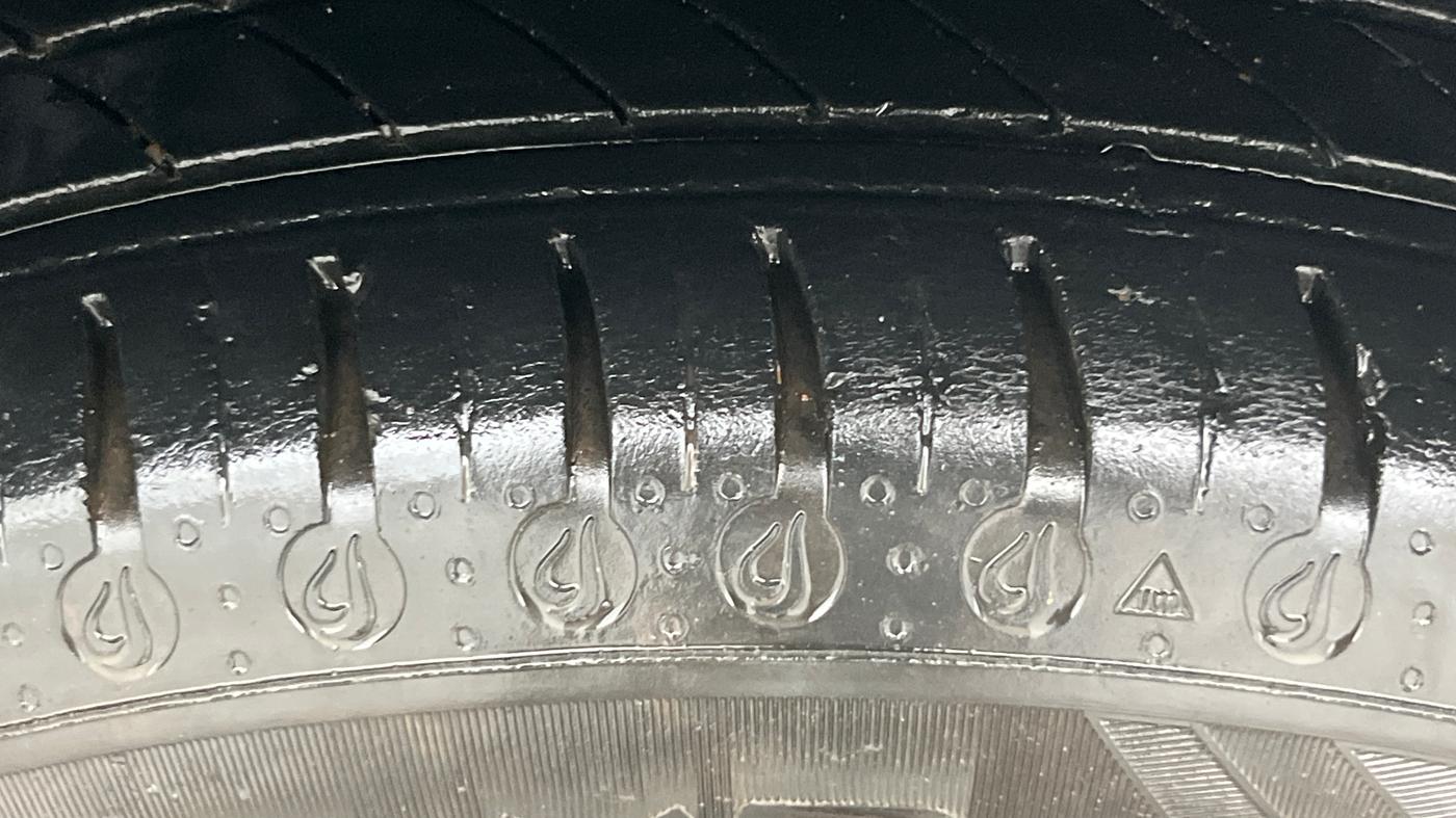 2023 Tata TIGOR XZ PLUS CNG, CNG, Manual, 25,571 km, Left Rear Tyre Tread