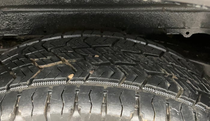 2023 Mahindra SCORPIO CLASSIC S11 7STR, Diesel, Manual, 43,948 km, Left Rear Tyre Tread