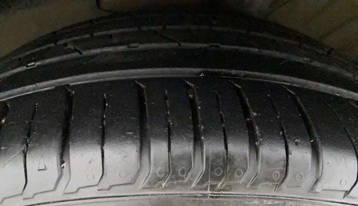 2020 Hyundai VENUE 1.0 TURBO GDI SX+ AT, Petrol, Automatic, 18,652 km, Left Rear Tyre Tread