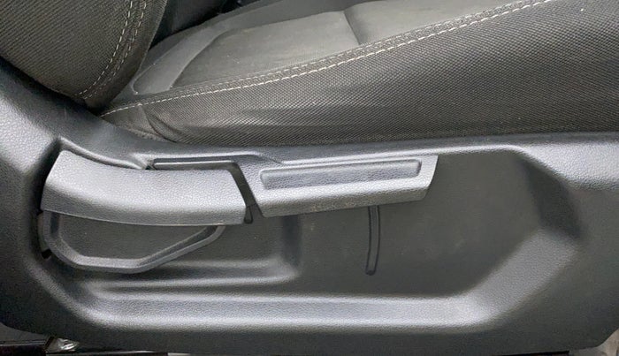 2020 Hyundai VENUE 1.0 TURBO GDI SX+ AT, Petrol, Automatic, 18,652 km, Driver Side Adjustment Panel