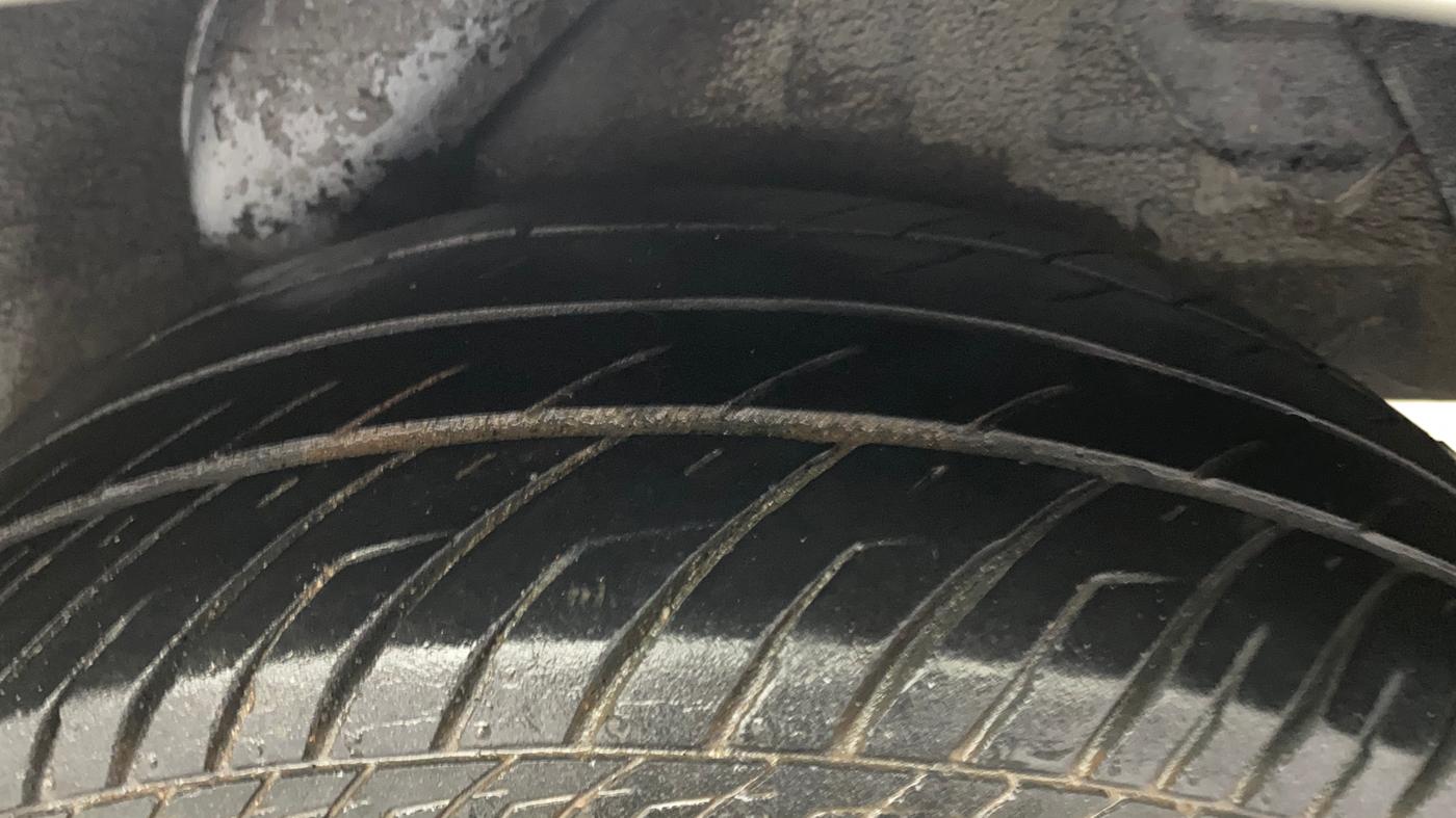 2013 Hyundai i20 MAGNA (O) 1.2, Petrol, Manual, 47,732 km, Left Rear Tyre Tread
