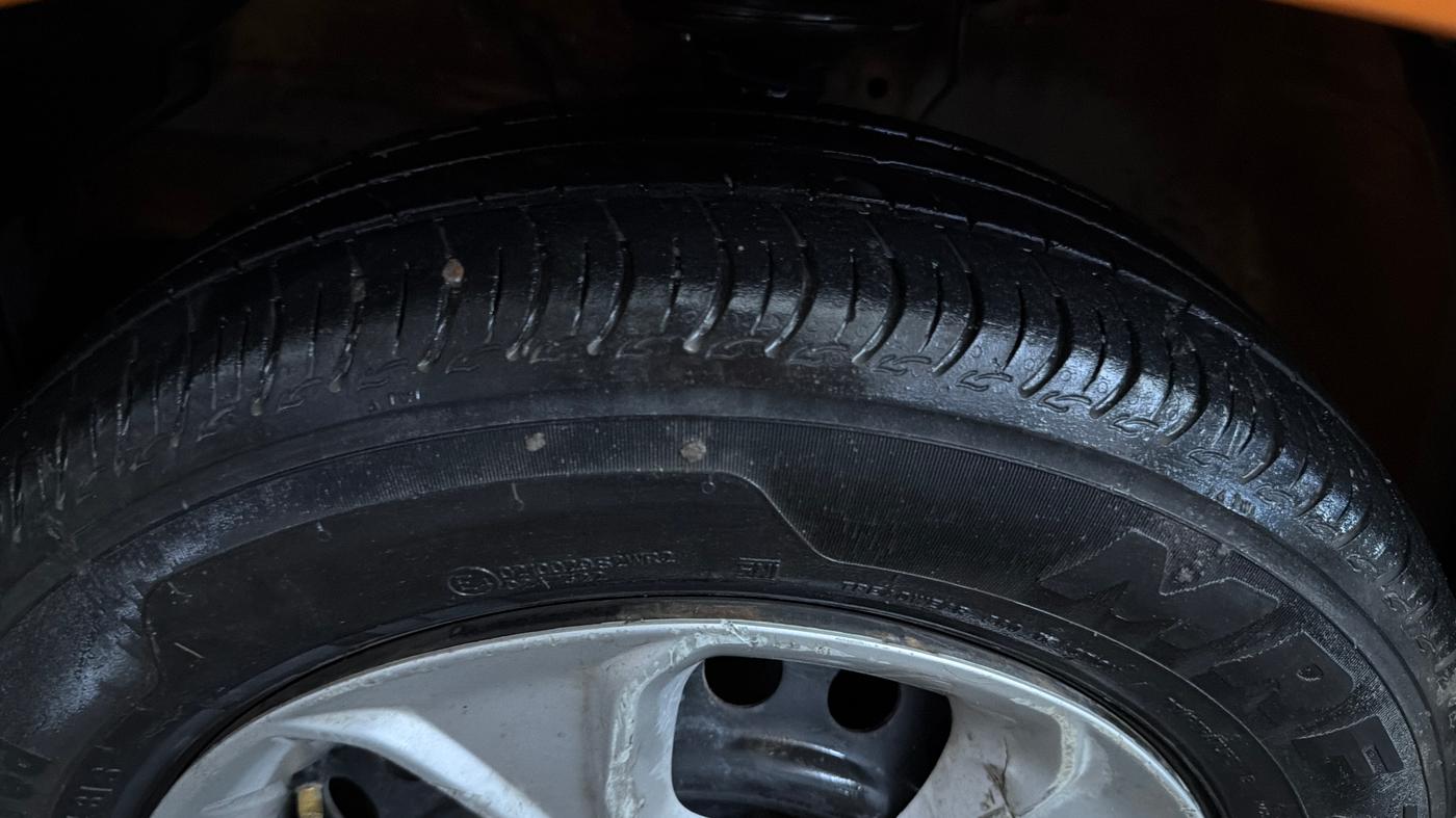 2020 Maruti S PRESSO VXI, Petrol, Manual, 97,799 km, Left Front Tyre Tread