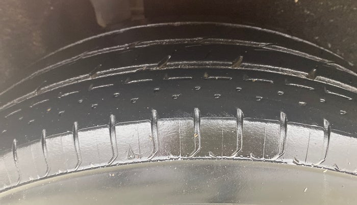 2019 Ford Ecosport TREND 1.5L PETROL, CNG, Manual, 90,464 km, Right Rear Tyre Tread