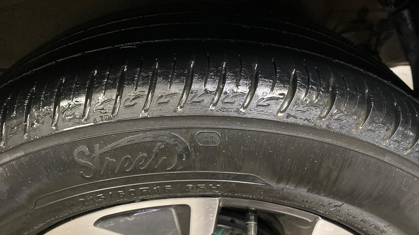2020 KIA SONET GTX PLUS 1.5 AT, Diesel, Automatic, 48,392 km, Left Rear Tyre Tread