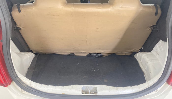 2015 Hyundai Eon ERA +, Petrol, Manual, 86,618 km, Boot Inside