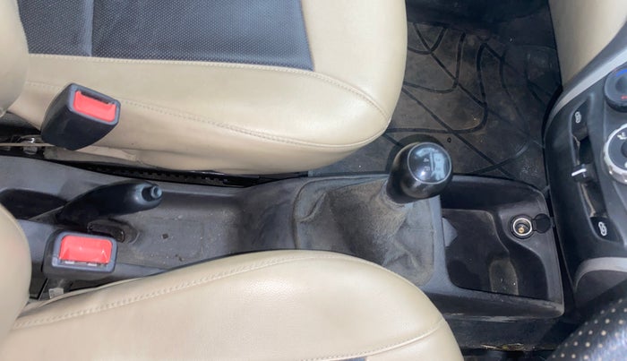 2015 Hyundai Eon ERA +, Petrol, Manual, 86,618 km, Gear Lever