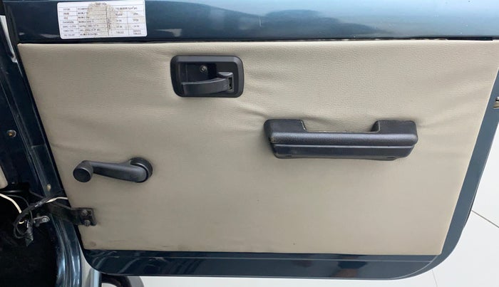 2019 Mahindra Thar CRDE 4X4 BS IV, Diesel, Manual, 15,507 km, Driver Side Door Panels Control