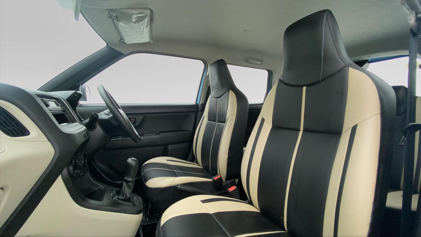 2020 Maruti New Wagon-R LXI CNG 1.0 L, CNG, Manual, 18,126 km, Right Side Front Door Cabin