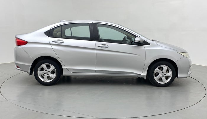 2014 Honda City V MT PETROL, Petrol, Manual, 82,084 km, Right Side View