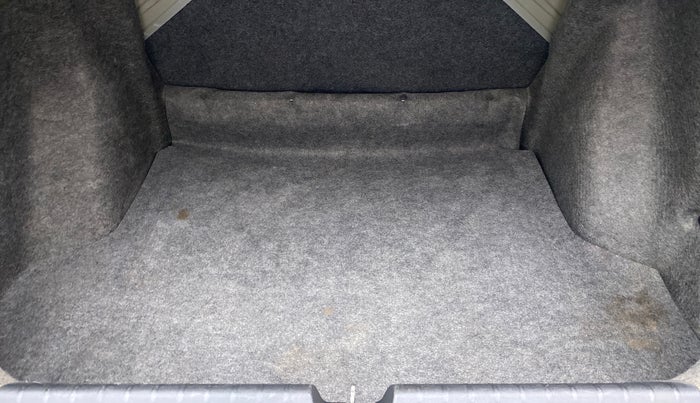 2014 Honda City V MT PETROL, Petrol, Manual, 82,084 km, Boot Inside