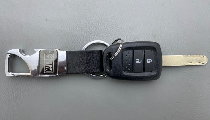 2014 Honda City V MT PETROL, Petrol, Manual, 82,084 km, Key Close Up