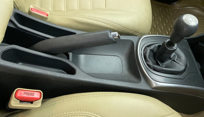 2014 Honda City V MT PETROL, Petrol, Manual, 82,084 km, Gear Lever