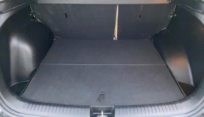 2019 Hyundai Creta 1.6 SX AT CRDI, Diesel, Automatic, 12,012 km, Boot Inside View