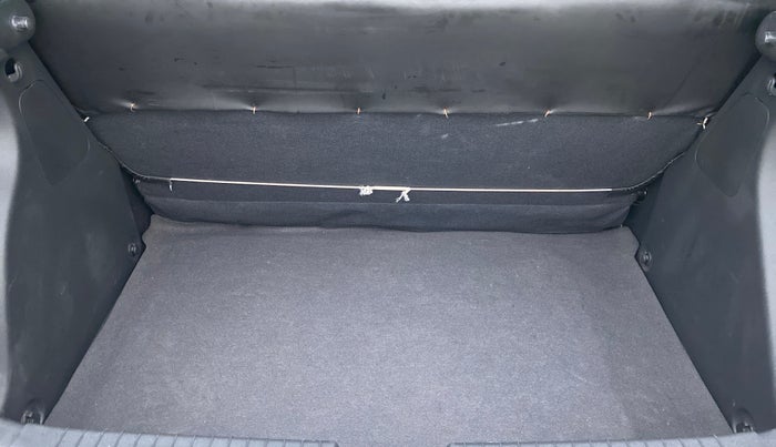 2019 Hyundai Elite i20 1.2 MAGNA PLUS VTVT, Petrol, Manual, 26,452 km, Boot Inside