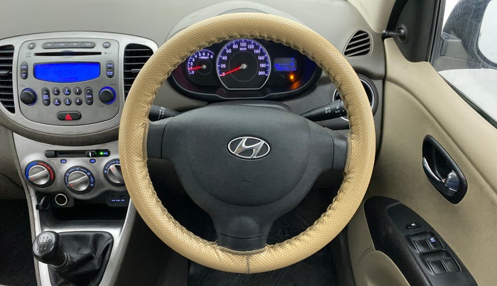 2014 Hyundai i10 SPORTZ 1.1, Petrol, Manual, 49,374 km, Steering Wheel Close Up
