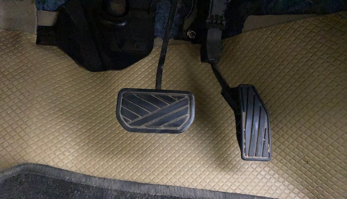 2022 Maruti Dzire ZXI AMT, Petrol, Automatic, 45,640 km, Pedals