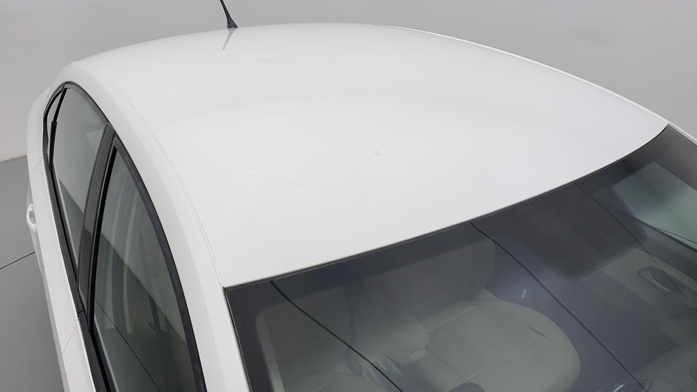 2015 Volkswagen Vento HIGHLINE PETROL, Petrol, Manual, 38,907 km, Roof