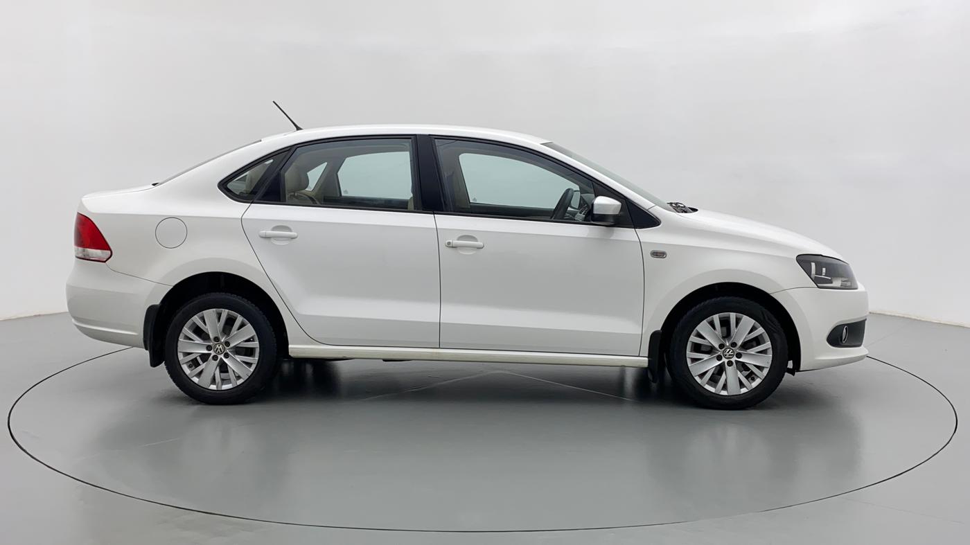 2015 Volkswagen Vento HIGHLINE PETROL, Petrol, Manual, 38,907 km, Right Side