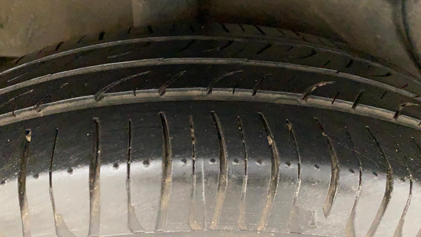2016 Maruti Celerio VXI AMT (O), Petrol, Automatic, 1,04,320 km, Right Rear Tyre Tread