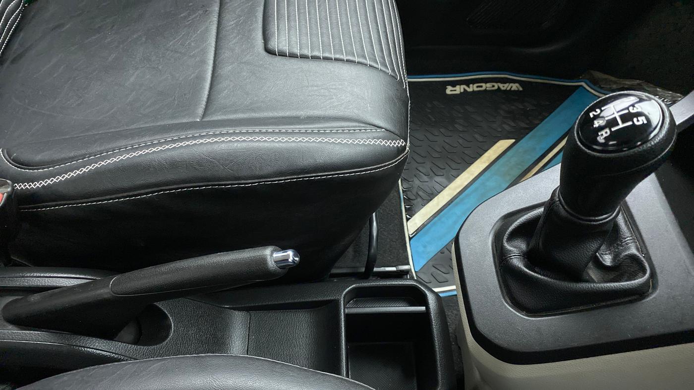 2019 Maruti New Wagon-R VXI 1.2L, Petrol, Manual, 8,350 km, Gear Lever