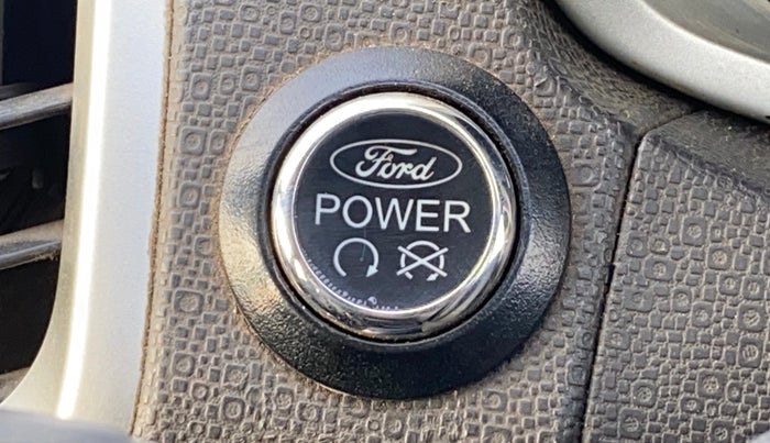 2014 Ford Ecosport TITANIUM 1.5L DIESEL (OPT), Diesel, Manual, 1,15,278 km, Keyless Start/ Stop Button