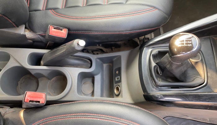 2014 Ford Ecosport TITANIUM 1.5L DIESEL (OPT), Diesel, Manual, 1,15,278 km, Gear Lever