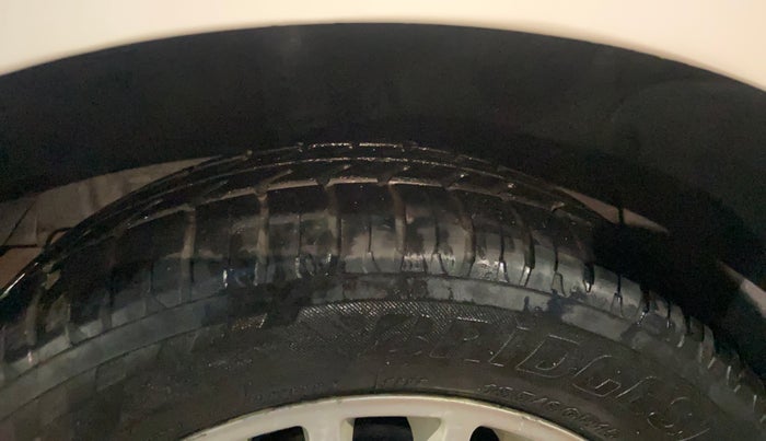 2015 Tata Zest XT PETROL, Petrol, Manual, 71,828 km, Right Rear Tyre Tread