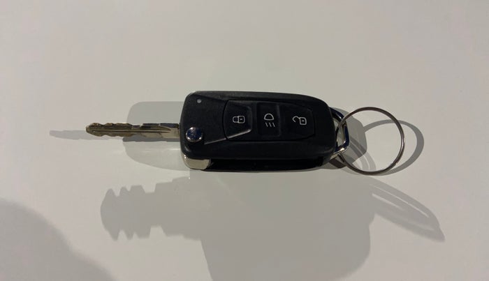 2015 Tata Zest XT PETROL, Petrol, Manual, 71,828 km, Key Close Up