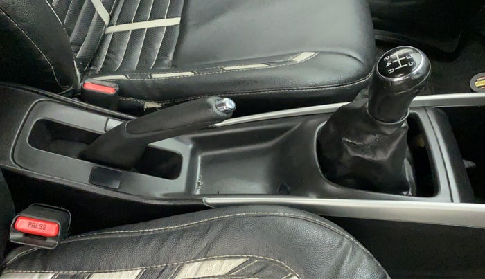 2015 Maruti Baleno DELTA PETROL 1.2, Petrol, Manual, 61,667 km, Gear Lever