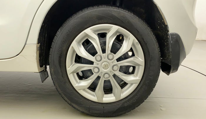 2015 Maruti Baleno DELTA PETROL 1.2, Petrol, Manual, 61,667 km, Left Rear Wheel