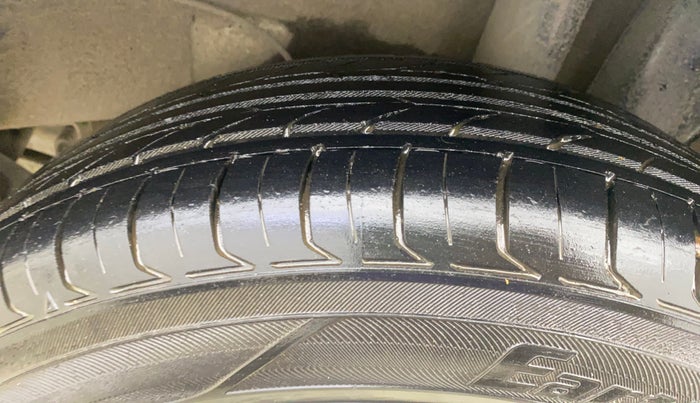 2019 Hyundai NEW SANTRO SPORTZ CNG, CNG, Manual, 48,972 km, Left Rear Tyre Tread