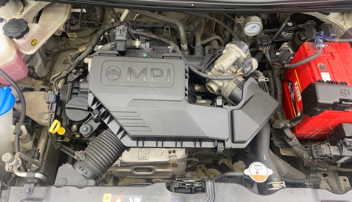 2019 Hyundai NEW SANTRO SPORTZ CNG, CNG, Manual, 48,972 km, Engine View