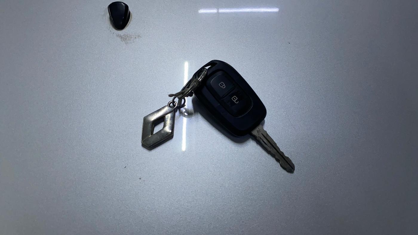 2021 Renault TRIBER RXL MT, Petrol, Manual, 30,171 km, Key Close Up