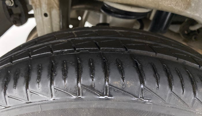 2021 Maruti Alto LXI, Petrol, Manual, 40,627 km, Right Rear Tyre Tread