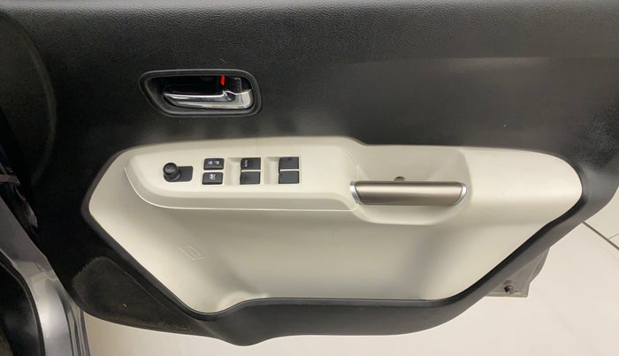 2018 Maruti IGNIS DELTA 1.2 AMT, CNG, Automatic, 1,00,481 km, Driver Side Door Panels Control