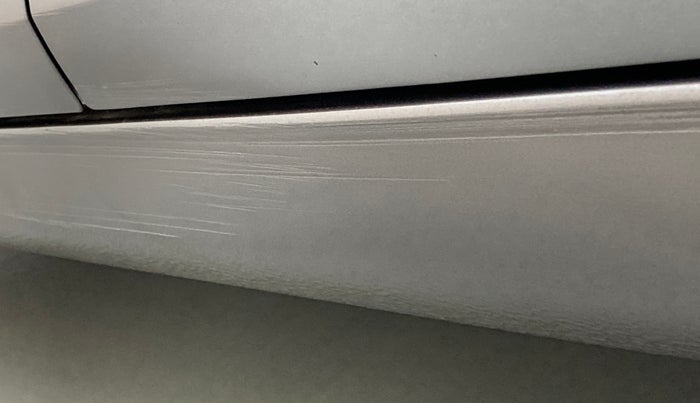 2012 Maruti Swift Dzire VXI, Petrol, Manual, 72,769 km, Left running board - Minor scratches