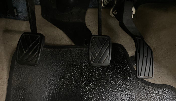 2012 Maruti Swift Dzire VXI, Petrol, Manual, 72,769 km, Pedals