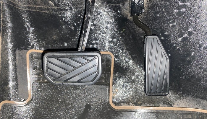 2020 Maruti New Wagon-R ZXI 1.2 AMT, Petrol, Automatic, 38,427 km, Pedals