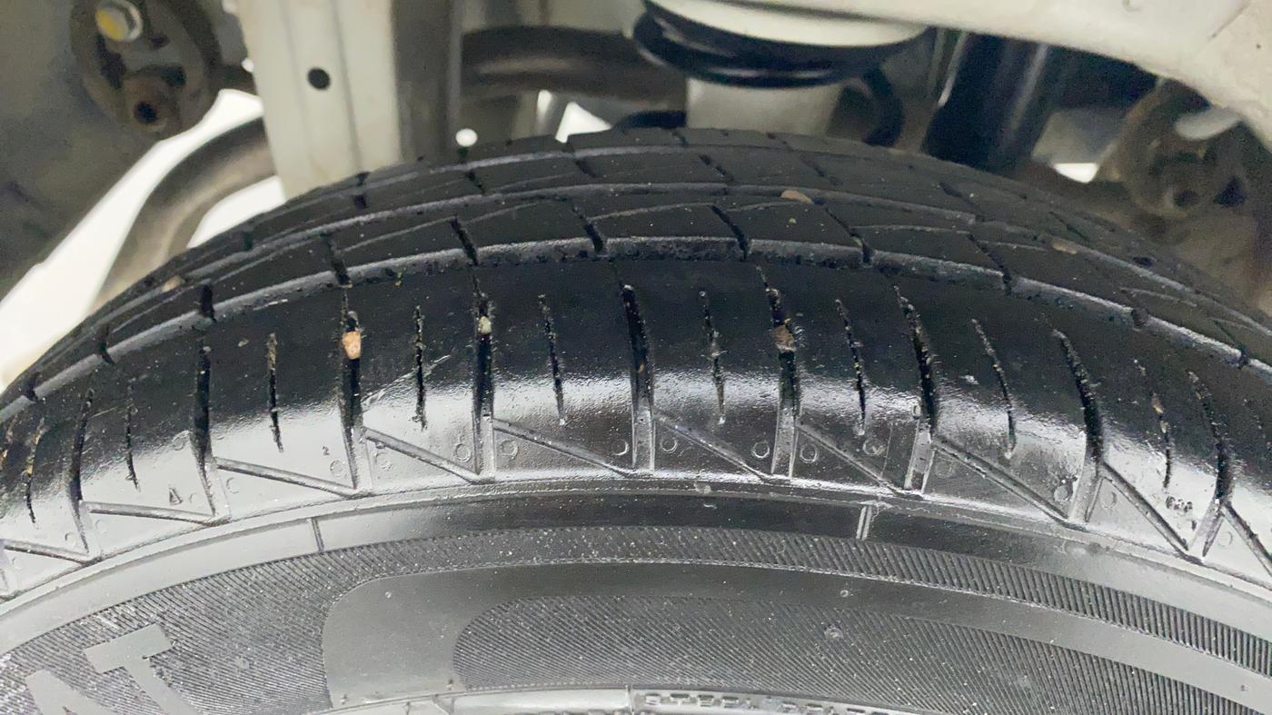 2020 Maruti Alto LXI, Petrol, Manual, 11,996 km, Right Rear Tyre Tread