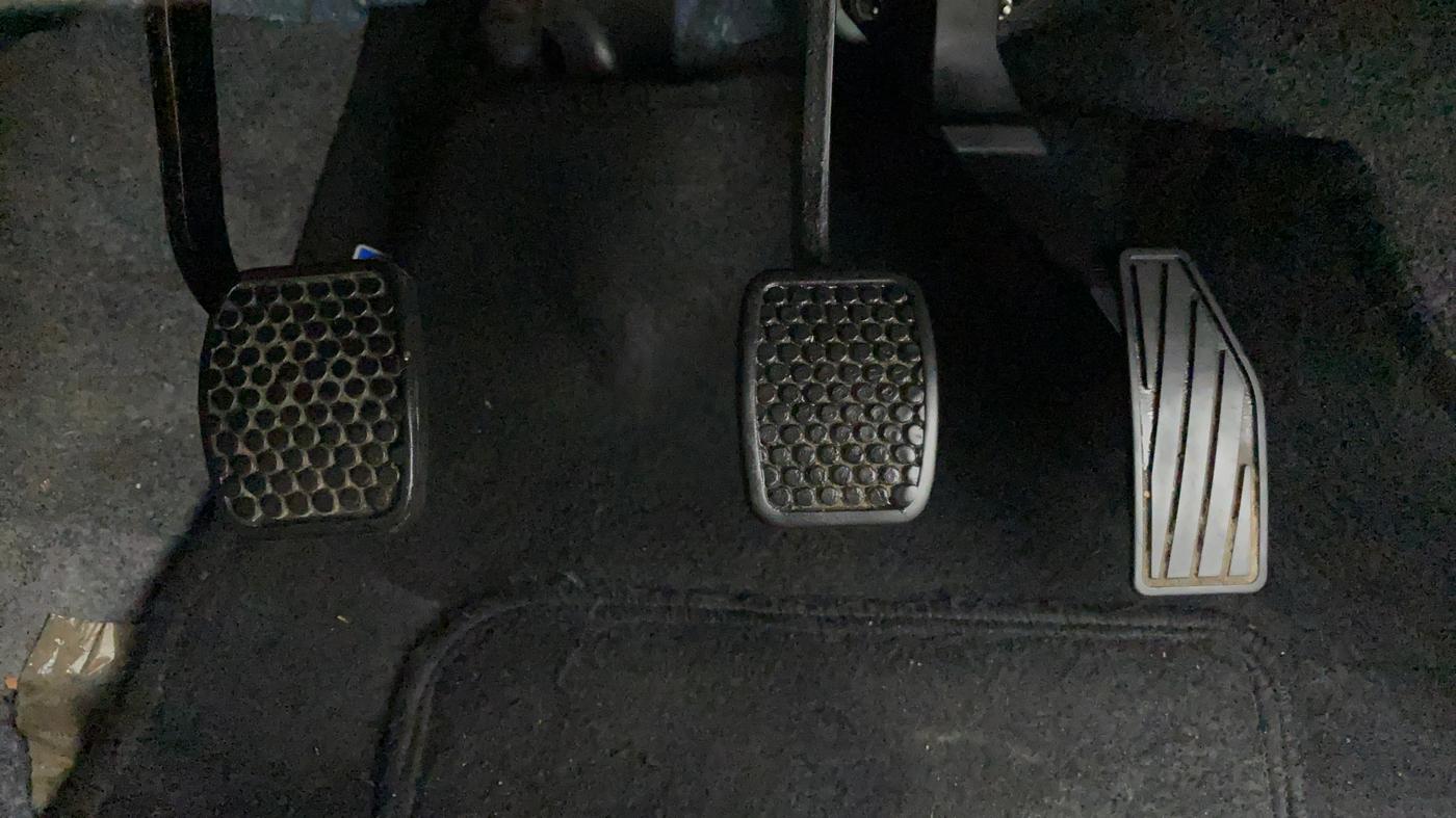 2020 Maruti Alto LXI, Petrol, Manual, 11,996 km, Pedals