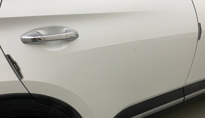 2022 KIA CARENS LUXURY PLUS 1.4 PETROL 6 STR, Petrol, Manual, 9,041 km, Right rear door - Minor scratches