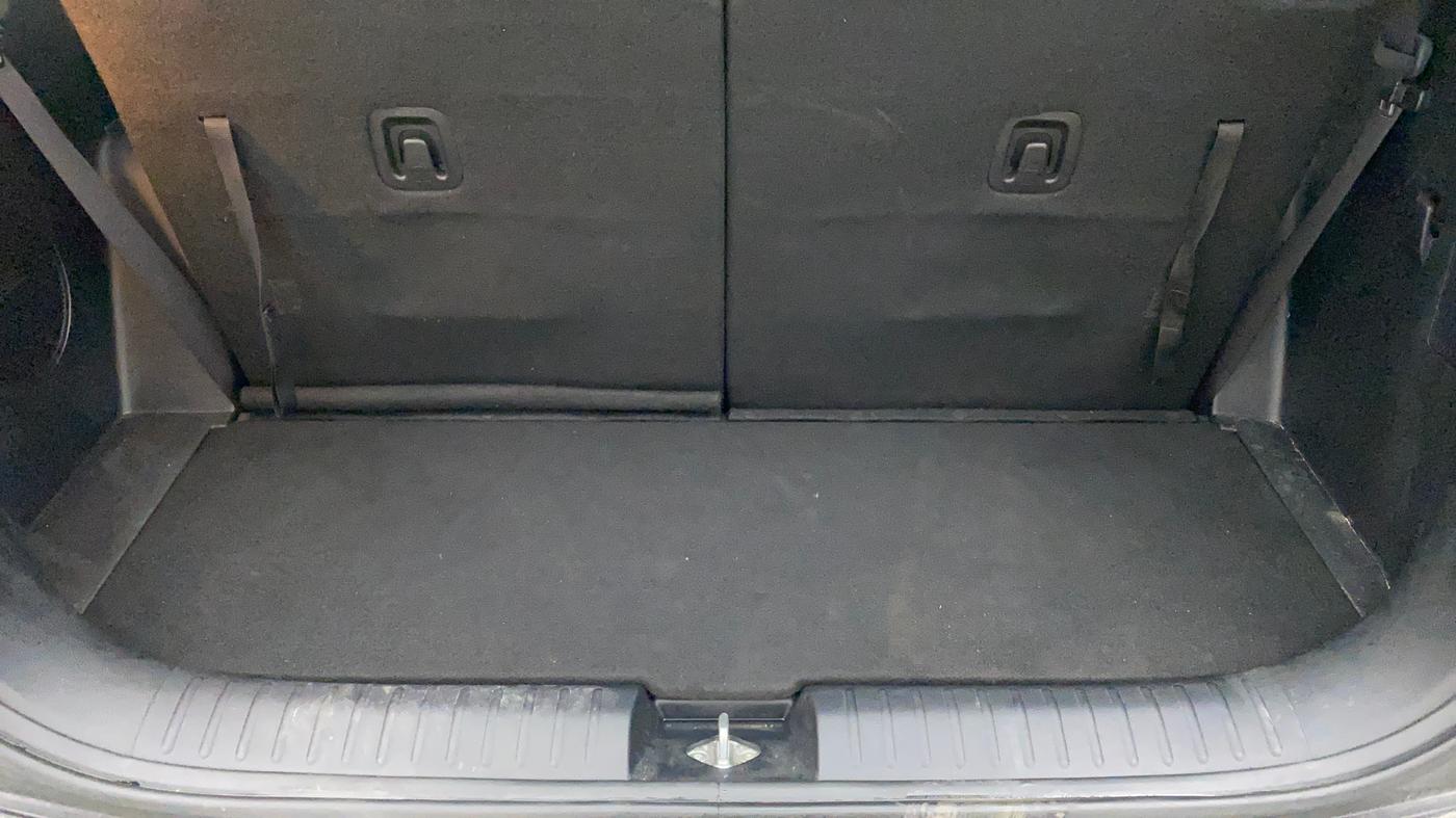 2022 KIA CARENS LUXURY PLUS 1.4 PETROL 6 STR, Petrol, Manual, 9,041 km, Boot Inside