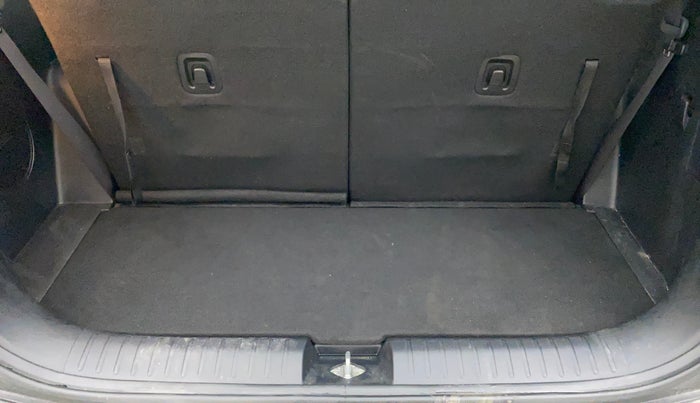 2022 KIA CARENS LUXURY PLUS 1.4 PETROL 6 STR, Petrol, Manual, 9,041 km, Boot Inside