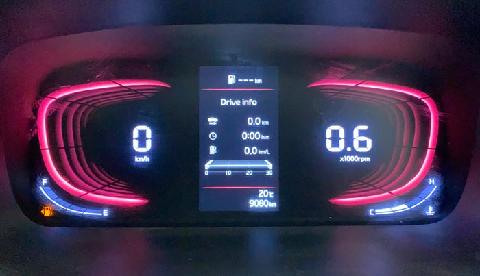 2022 KIA CARENS LUXURY PLUS 1.4 PETROL 6 STR, Petrol, Manual, 9,041 km, Odometer Image